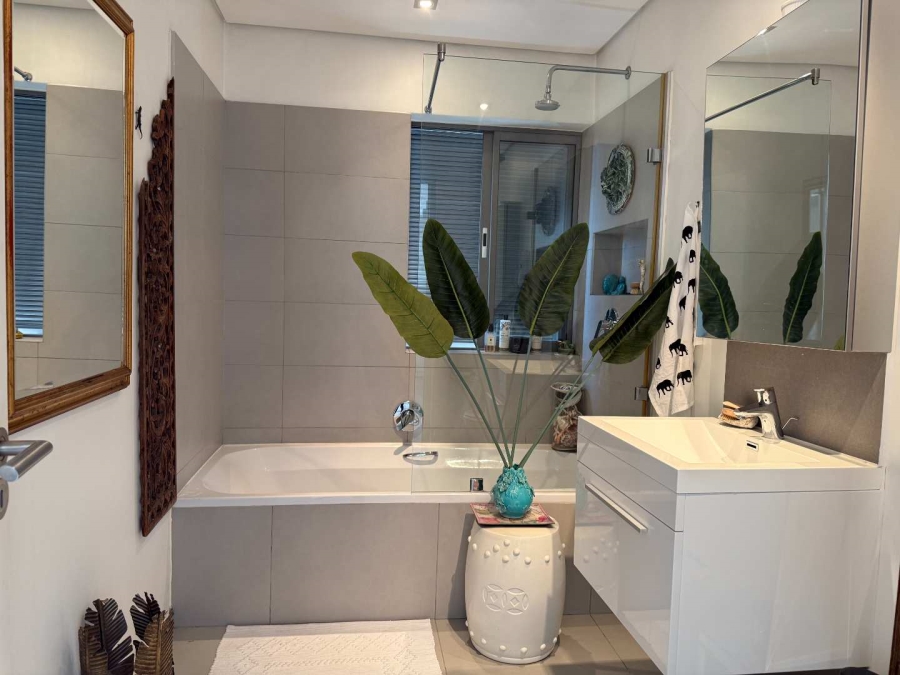 To Let 1 Bedroom Property for Rent in Gardens Western Cape